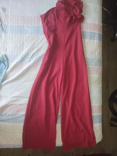 Macacão veste TAM 42/44 (usado , conservado)