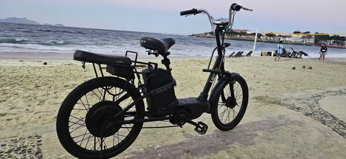 Bike Elétrica Lev e-Bike S preta