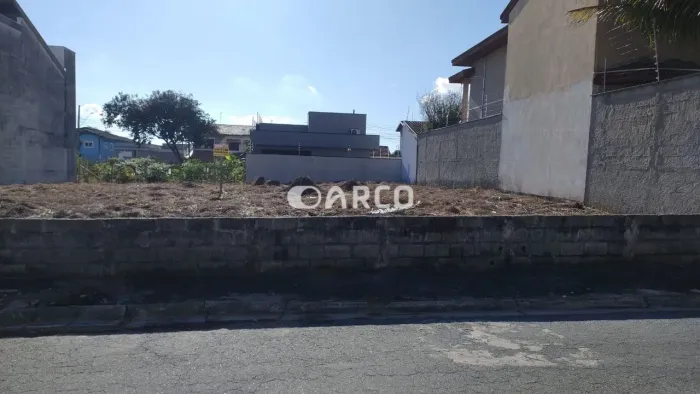 Terreno/Lote à Venda com 250 m²