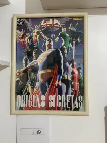 Quadro DC com a revista origem secreta JLA Alex Ross