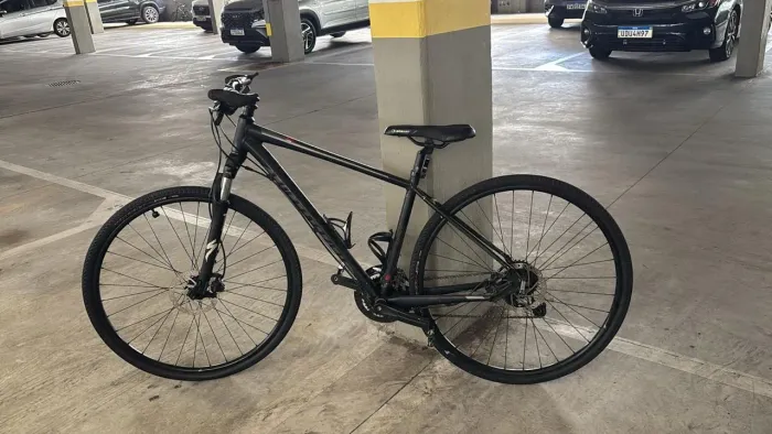 Bicicleta barata urbana montada aro 26
