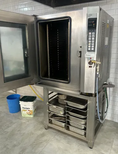 Forno Combinado Prátika 11GN Trifásico 16KW