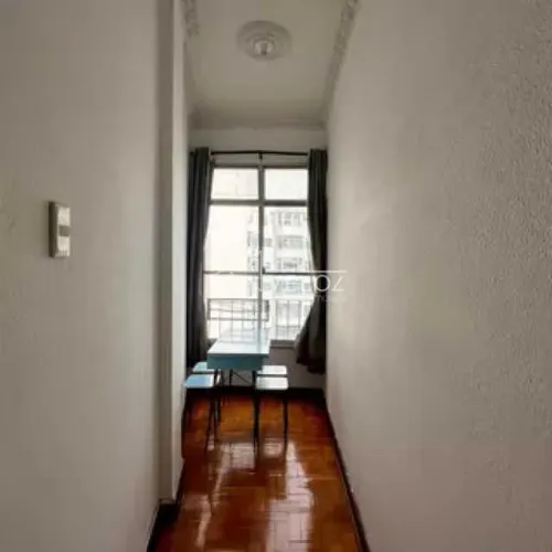 Kitnet/Conjugado : / Residencial / Glória