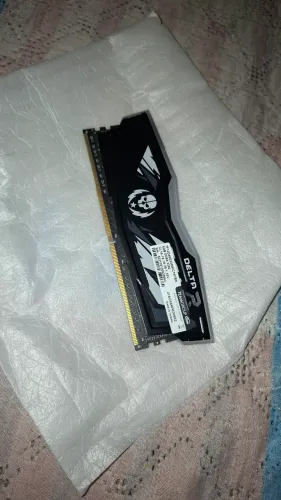 MEMÓRIA RAM 8GB DDR4 3200MHZ COM RGB