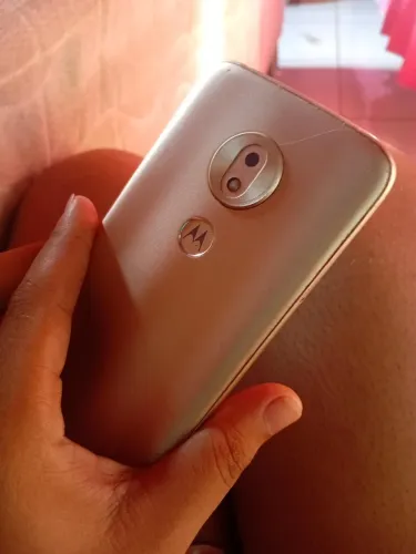 Celular usado moto g7 play
