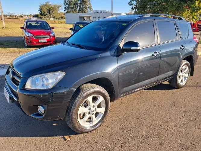 Toyota RAV4 2.0 4X4 16V Aut. 2011