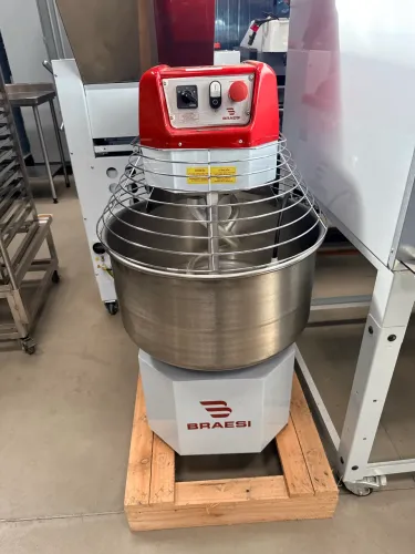 AES-40 G3 AMASSADEIRA ESPIRAL 40KG BRAESI