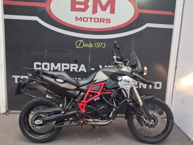 F 800 GS 2018 , muito nova, sem detalhes, equipada