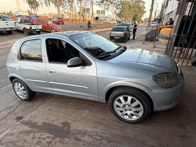Imagem de Chevrolet Celta Spirit/ LT 1.0 MPFI 8V Flexp. 5P 2012