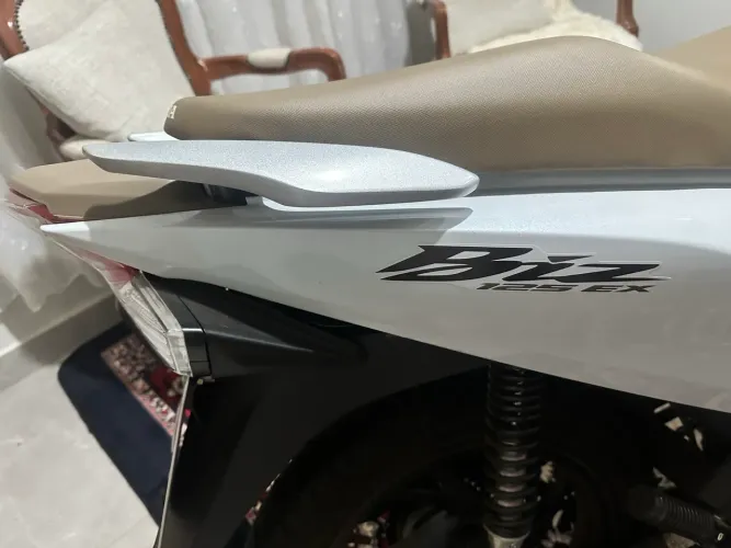 Biz 125 EX - três meses de uso! Semi nova!