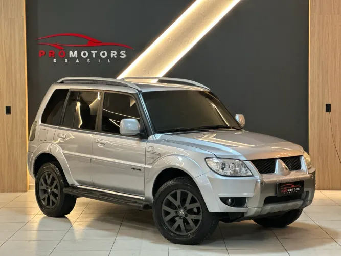 Mitsubishi Pajero TR4 2.0/ 2.0 Flex 16V 4X4 Aut. 2015