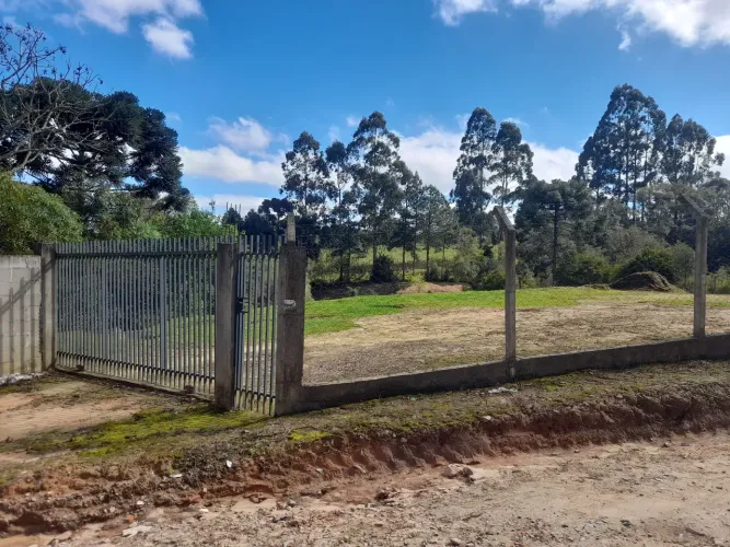 Chácara em Madirituba