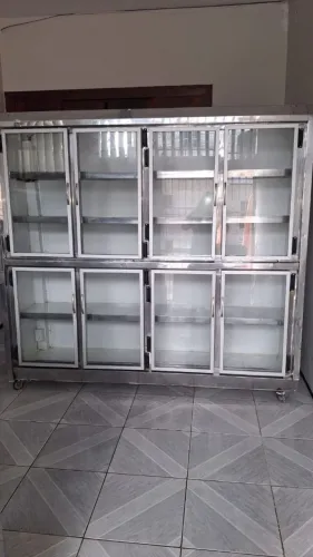 Vende-se um expositor 