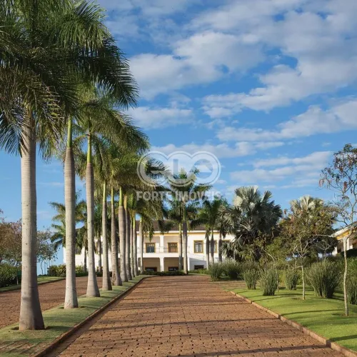 Terreno a Venda no Condomínio Fazenda da Grama