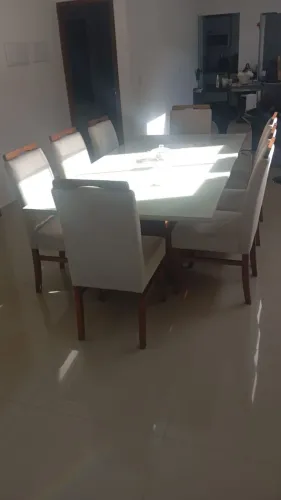Mesa de jantar 8 cadeiras 2,20 ×1,10