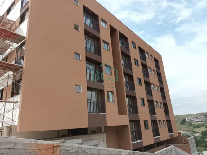 Apartamento novo em bairro residencial próximo ao centro de Poços de Caldas