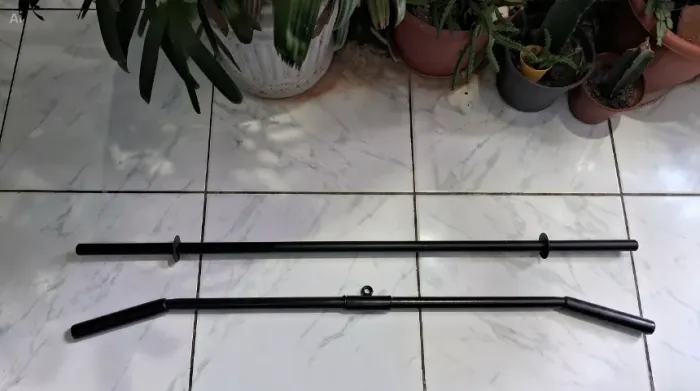 Barra de Musculação Kit com 2. Barra reta 1,20m + Puxador para Costas 1,20m