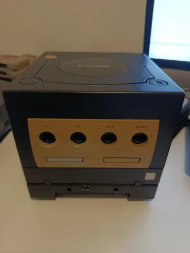 GameCube DOL-001 + Game Boy Player original + disco original