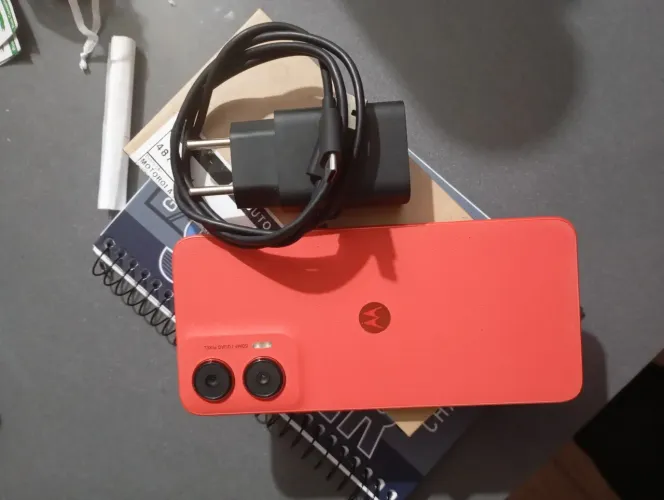 Moto g35 256gb com pouquíssimo tempo de uso