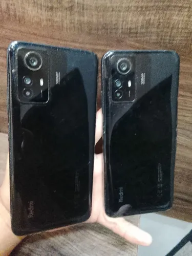 2 Redmi note 12S quebrados/somente tela