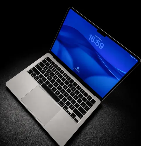 MacBook Air M5 16GB 512GB Silver / LEIA ANÚNCIO