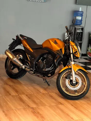 CB 300R | 2009