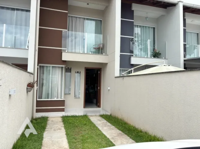 Sobrado com 2 dormitórios à venda por R$ 400.000,00 - Bairro Salto Weissbach - Blumenau/SC