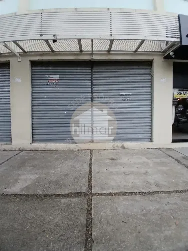 MÉIER - ÓTIMA LOJA PARA LOCAÇÃO COM 135M², COM DOIS BANHEIROS , MEZANINO E JUNTO AO COMÉRC