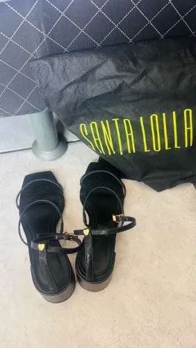 Sandália Santa Lolla 