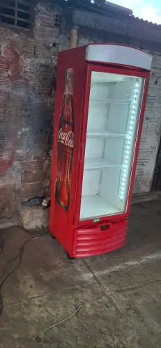 2.300$ freezer expositor coca gelando.
