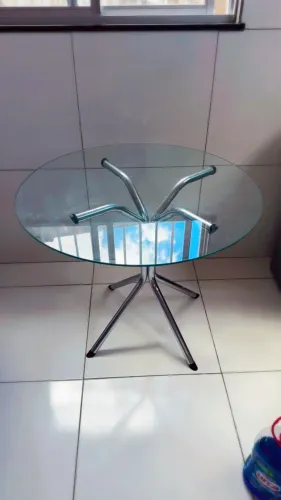Vendo mesa de vidro redonda
