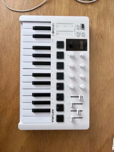 Arturia MINILAB 3