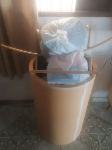 Kit de itens de festa e peg monte ouço usado, ideal para quem quer investir em aluguel. 