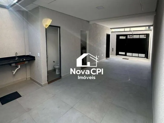 Casa de Condomínio com 2 Suítes na Vila Tupi Praia Grande 400m da Praia