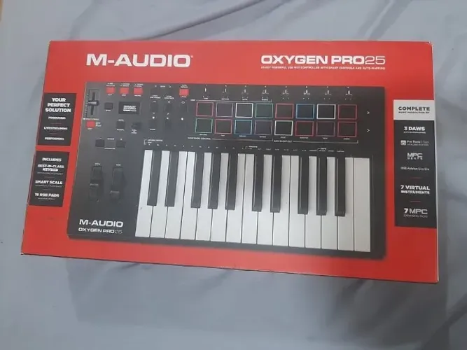 Teclado controlador M-audio Oxygen 25 PRO