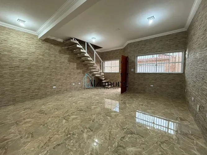 Casa Sobrado com 4 Quartos