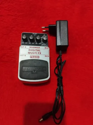 Pedal Behringer fx600