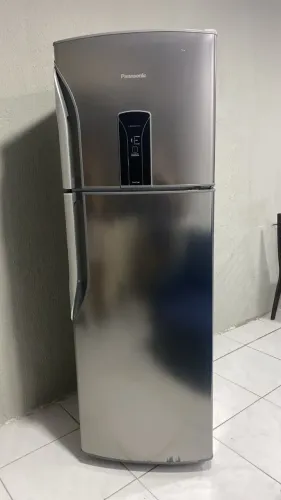 Geladeira com defeito