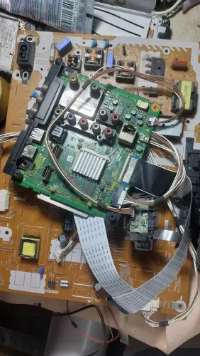 Placa de TV Panasonic TC-40CS600B
