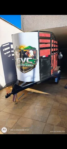 Carreta cavalo treiler para transportes de animais 