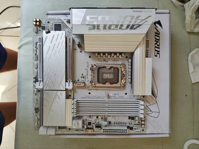 Placa mãe b860m aorus elite wi-fi 6e branca