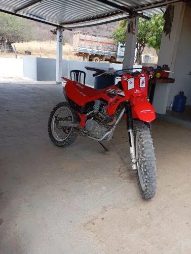 CRF 230f zera só pegar e andar