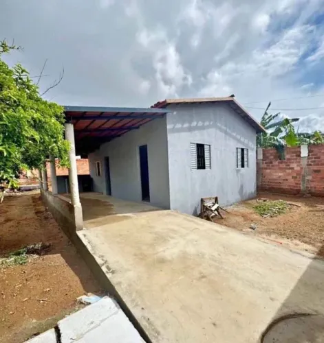 VENDE- SE IMÓVEL NO PINTOLANDIA- EMY