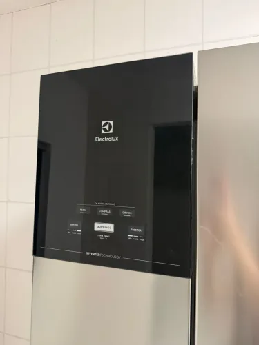 Geladeira Electrolux Frost Free Inverter 590L AutoSense 3 Portas Cor Inox