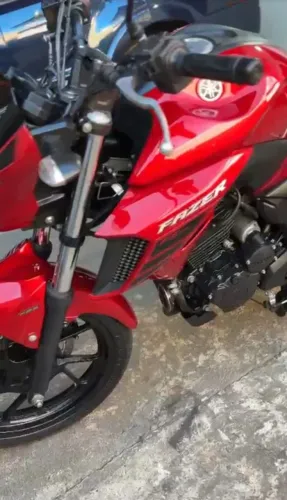 Yamaha FZ 25 Único dono com 14.500 km