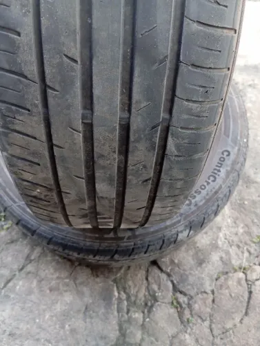 vendo 02 pneus 215/55 aro 17, 
