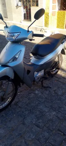 Honda biz 125 prata 