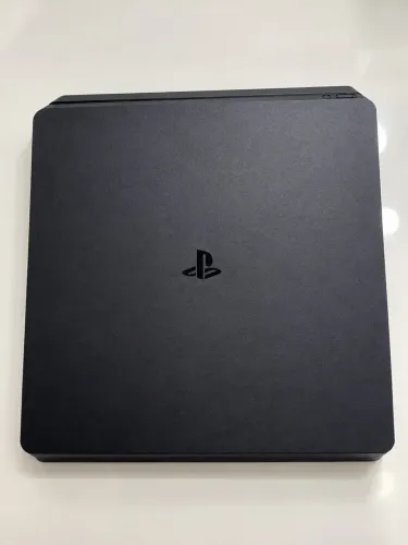 PlayStation 4 Slim 1TB