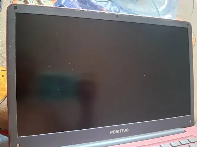 Vendo Tela nova de Notebook POSITIVO MOTION RED 0232A