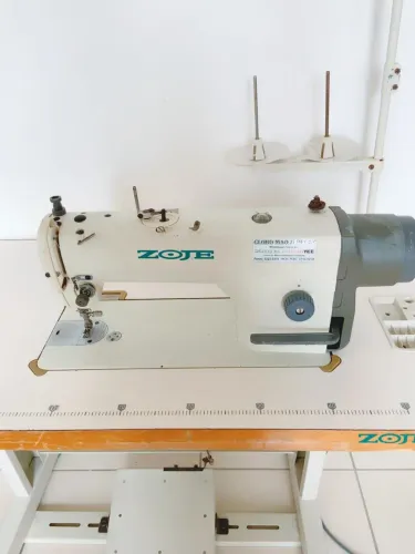 MAQUINA DE COSTURA INDUSTRIAL ELETRÔNICA